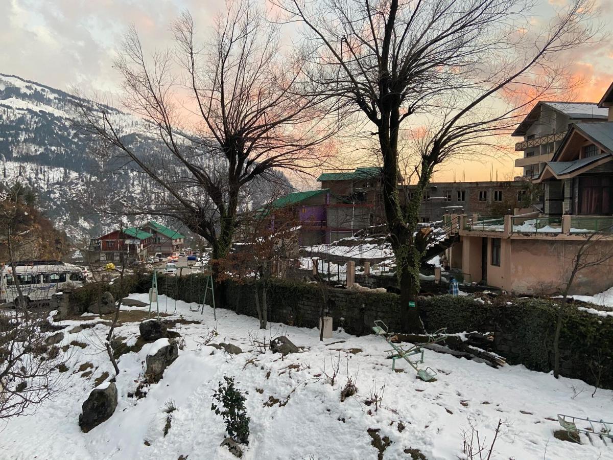 Solang Valley Resort Manāli Exteriér fotografie