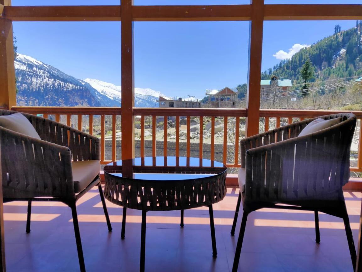 Solang Valley Resort Manāli Exteriér fotografie