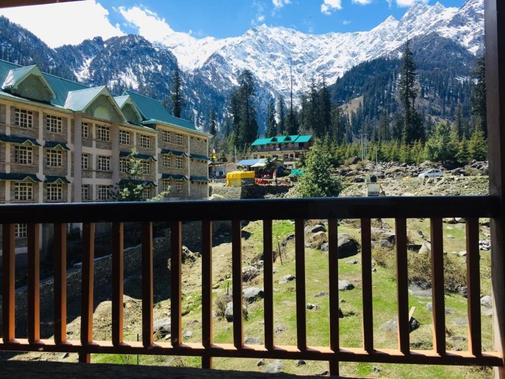 Solang Valley Resort Manāli Exteriér fotografie