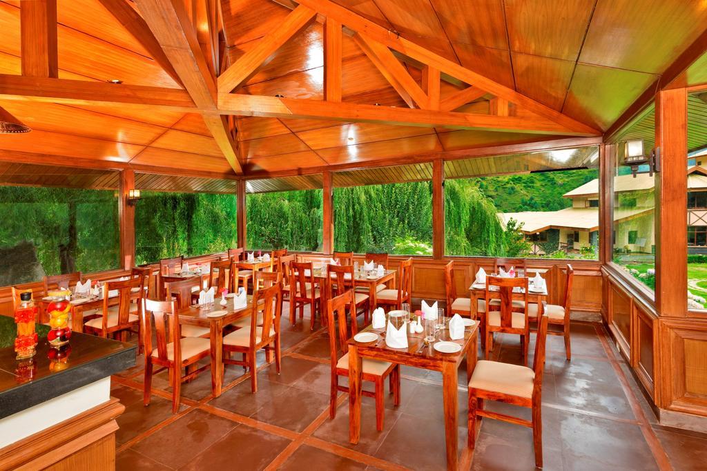 Solang Valley Resort Manāli Exteriér fotografie