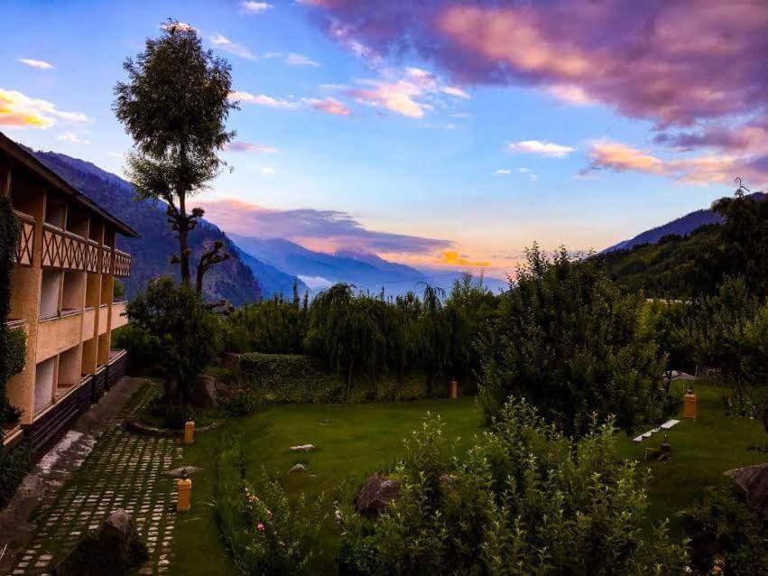 Solang Valley Resort Manāli Exteriér fotografie